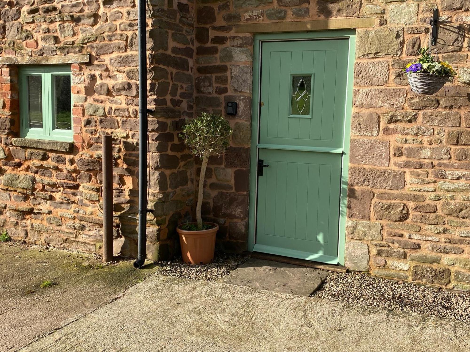 Oaklands Cottage On A Rural Farm Dingestow 外观 照片